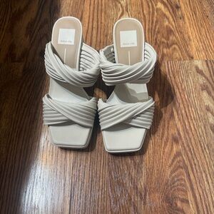 Dolce Vita Women's Cream Heeled Sandals